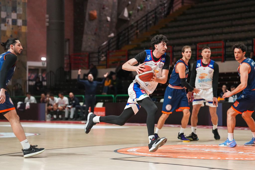 Novipiù superata nel finale dalla Fulgor Fidenza: 89-84